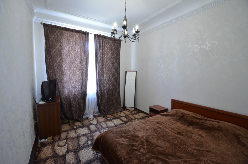 Apartments On Sobornaya Street Near The Waterfront Nikolayev Phòng bức ảnh